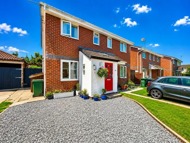 Avonlea Close, Saltney, Cheshire West and Ches, CH4, photo 1