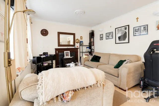 Ray Park Road, Maidenhead, SL6, photo 2