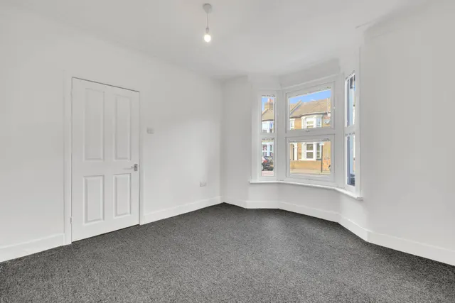 Clacton Road, Walthamstow, E17, photo 3