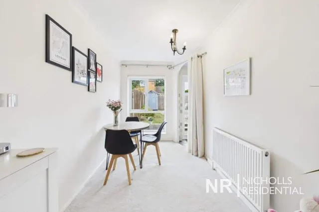 Andrews Close, Worcester Park, KT4, photo 3