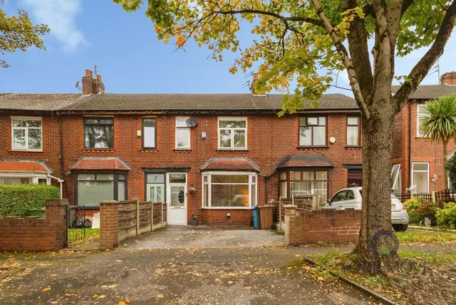 Merton Avenue, Oldham, OL8, photo 1
