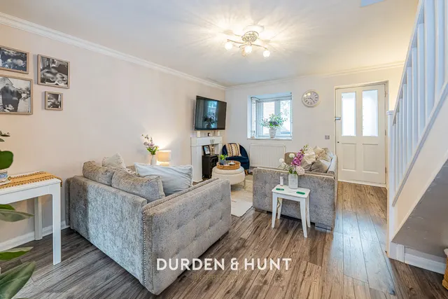 Guardian Close, Hornchurch, RM11, photo 1