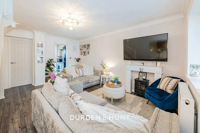 Guardian Close, Hornchurch, RM11, photo 3