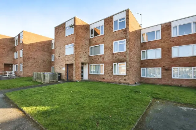 Binswood Road, HALESOWEN, photo 1