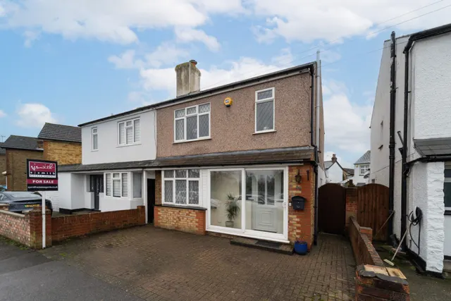 Woodthorpe Road, Ashford, photo 1