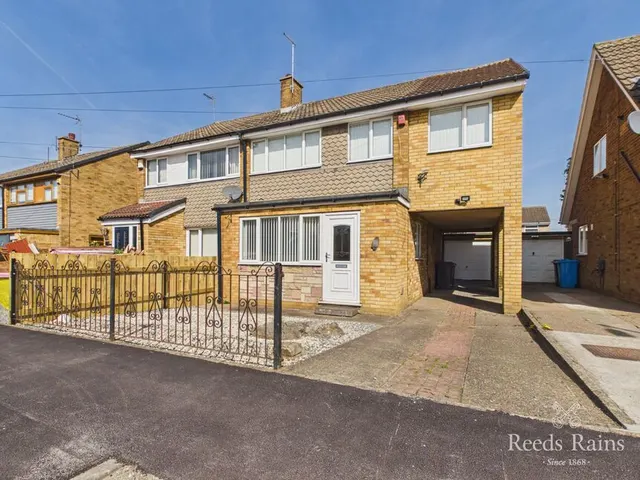 Ridgestone Avenue, Bilton, East Riding of Yorkshire, HU11, photo 1