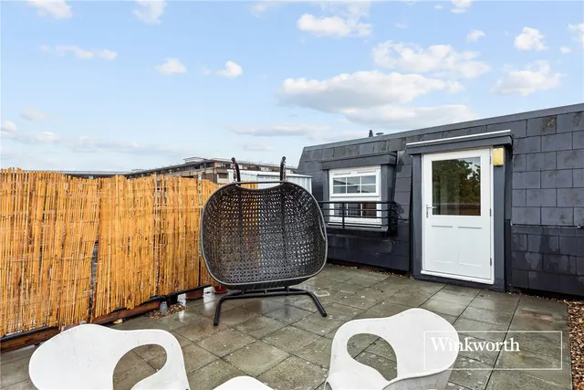Portland Grove, London, SW8, photo 1