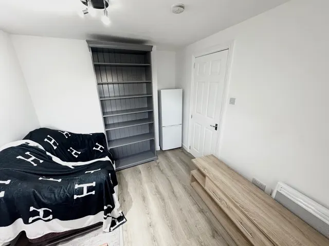 Holbrook Road, Long Lawford, CV23, photo 2