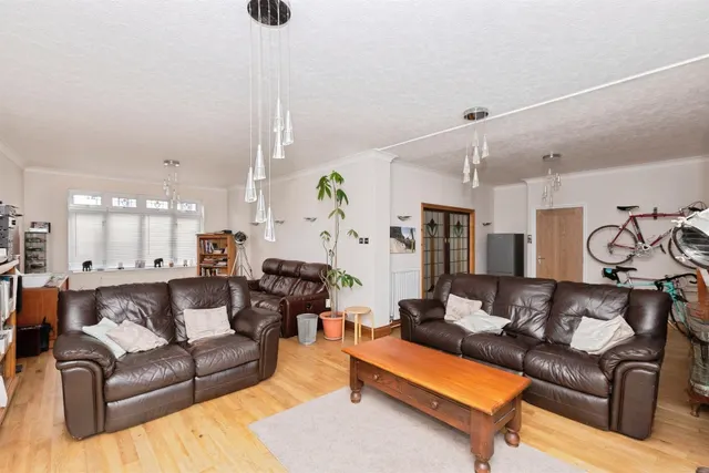 Photo 2 — Stratton Drive, Barking