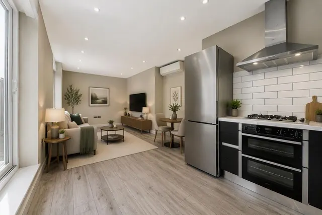 The Ridgeway, London, NW11, photo 1