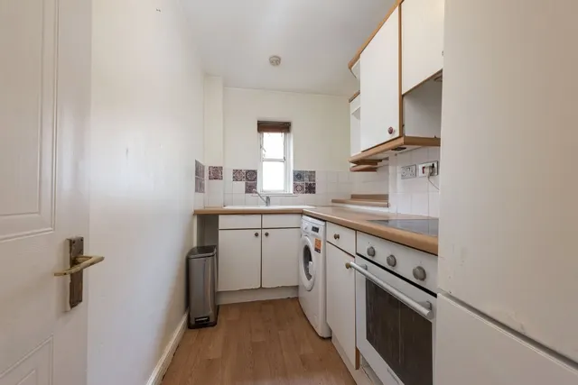 Benhill Road, Sutton, SM1, photo 3