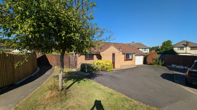 Knightswell Close, Cardiff, CF5 4NA, photo 1