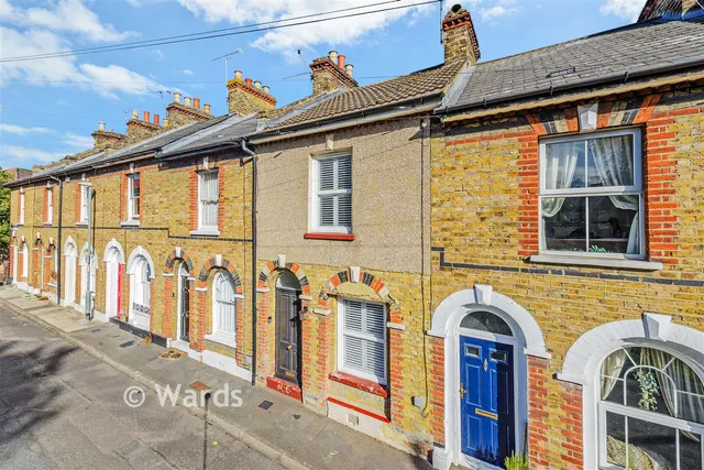 Christchurch Crescent, Gravesend, DA12, photo 1