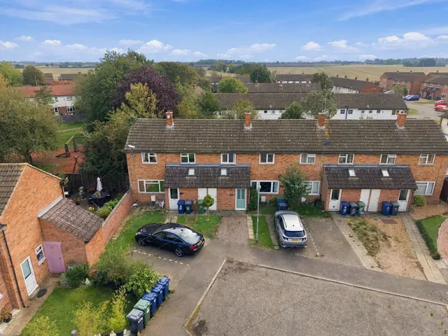Somerset Road, Wyton On The Hill, PE28, photo 1