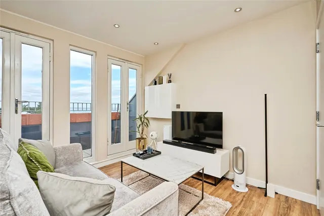 Appley Rise, Ryde, PO33, photo 3