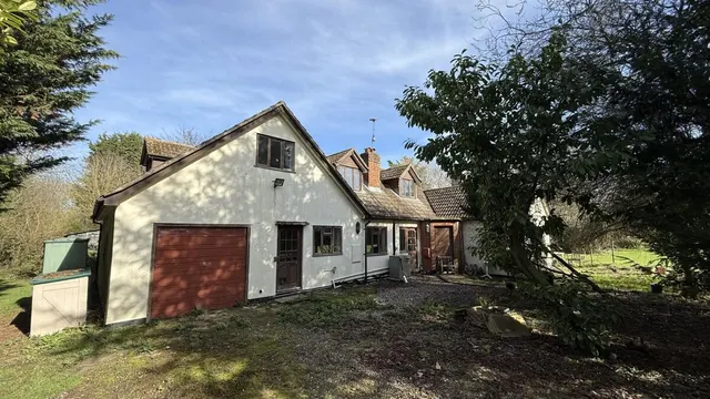 Haverhill Road, Horseheath, CB21, photo 3