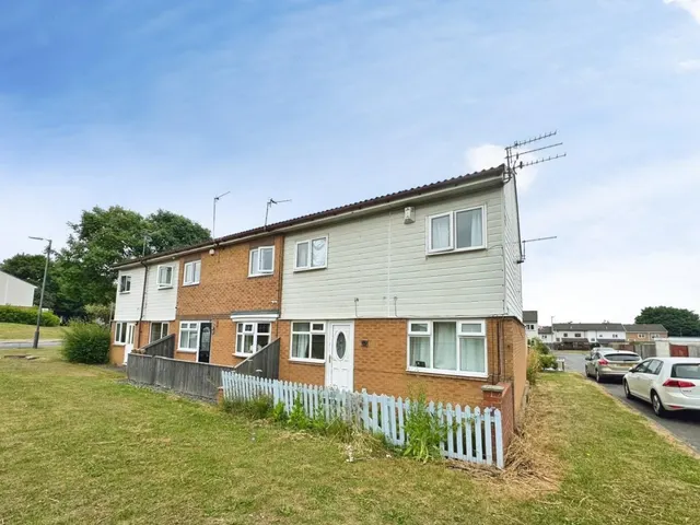 Cheviot Place, Peterlee, SR8, photo 1