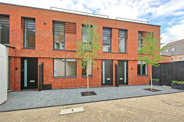 Photo 2 — Old Bakery Mews, Hampton Wick, Kingston, KT1 4FU