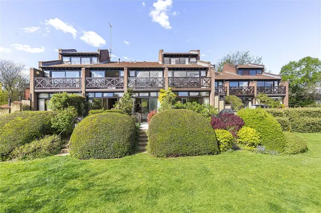Mallard Place, Twickenham, TW1 4SW, photo 1