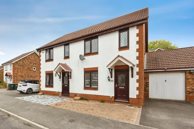 Smithy Drive, Kingsnorth, Ashford, photo 1