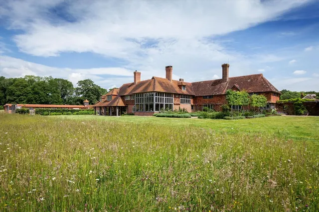 The Common, Dunsfold, GU8, photo 2