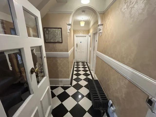 London Road, Luton, photo 1