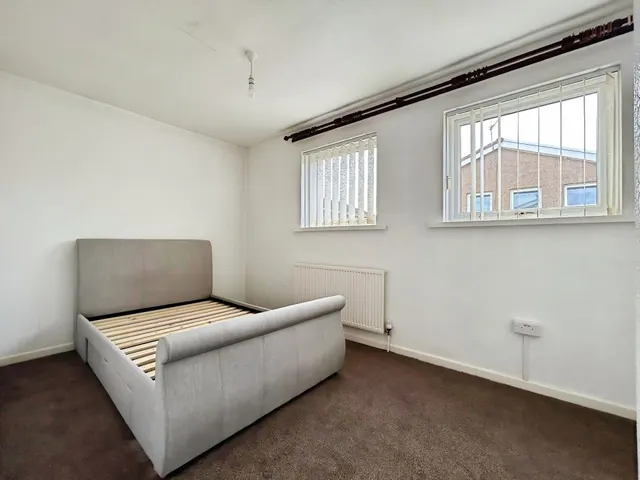 South View, Bridgend, CF35, photo 3