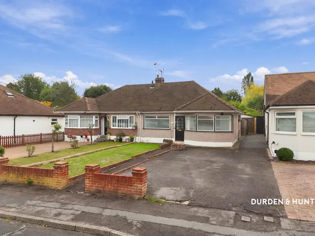 Chestnut Close, Hockley, SS5, photo 1