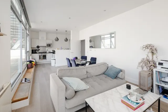 Dereham Place London EC2A, photo 1