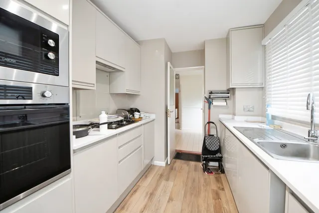 Queens Road, Gosport, PO12, photo 2