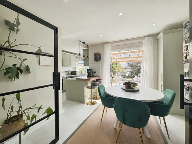 Orchard Gardens, Aldershot, GU12, photo 3