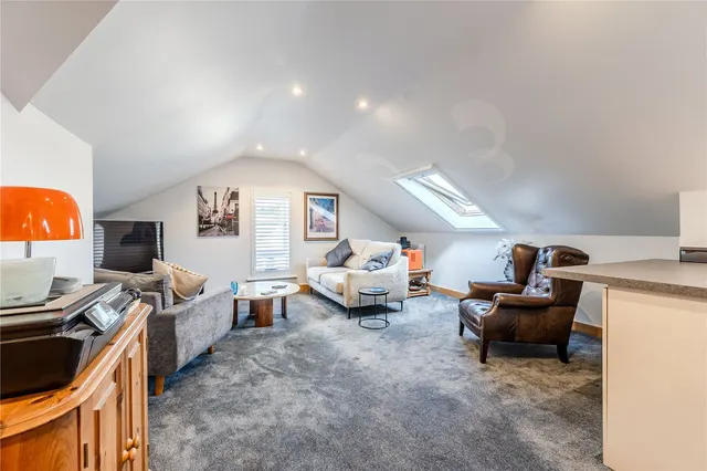 Calverley Bridge, Leeds, LS13, photo 2