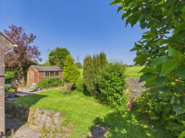 Photo 3 — Hendra Close Stithians, Truro