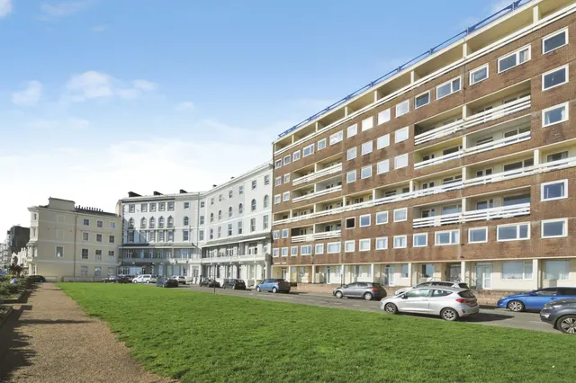 Robertson Terrace, Hastings, photo 1