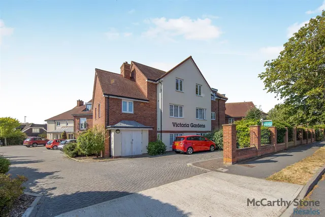 Raglan Road, Frinton-On-Sea, CO13, photo 1