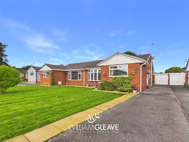 Wirral View, Connah's Quay, CH5, photo 1