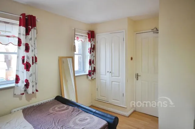 Earls Lane, Slough, SL1, photo 3