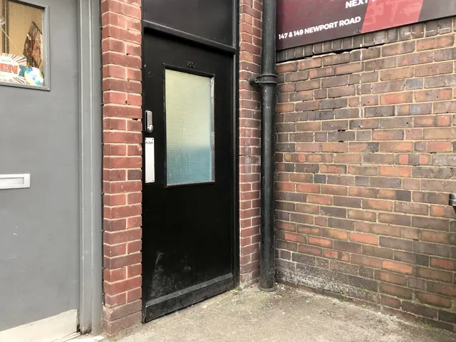 Newport Road, ST16, photo 3