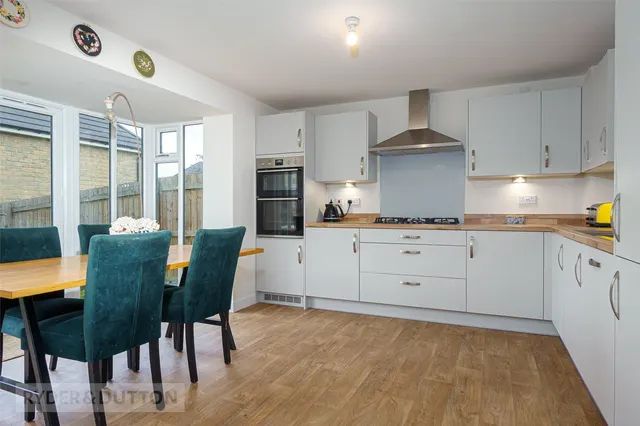 Bowland Close, Honley, HD9, photo 2