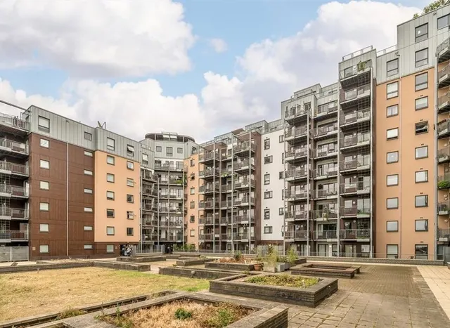 Seren Park Gardens, Blackheath, SE3, photo 1