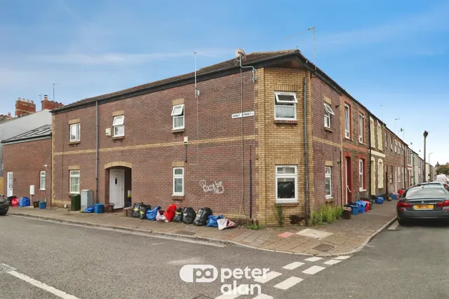 Railway Street, Cardiff, CF24, photo 1