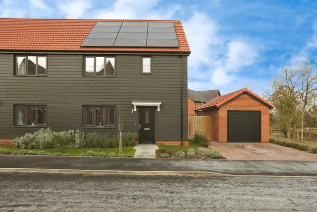 Castell Road, Bacton, IP14, photo 1