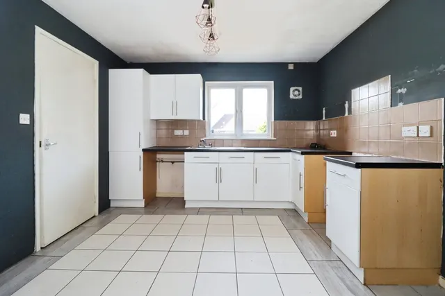 Photo 2 — Caldicot Close, Willsbridge, Bristol, BS30