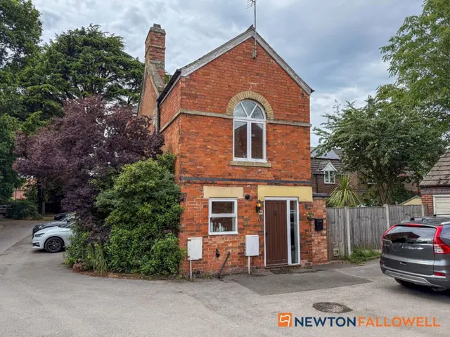 Winthorpe Road, Newark, NG24, photo 1