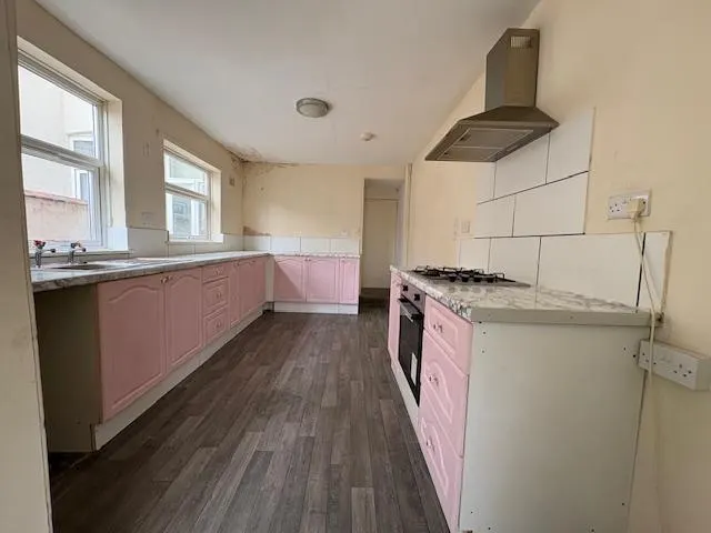 Photo 3 — Cooper Road, Grimsby, DN32