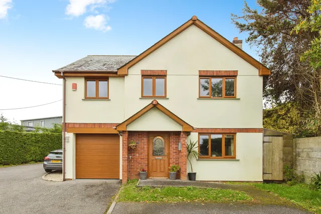 Cromwell Road, St. Austell, PL25, photo 1