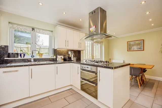 Cromwell Road, St. Austell, PL25, photo 3