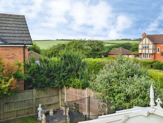 Photo 3 — Cotswold Drive, Grantham, Lincolnshire