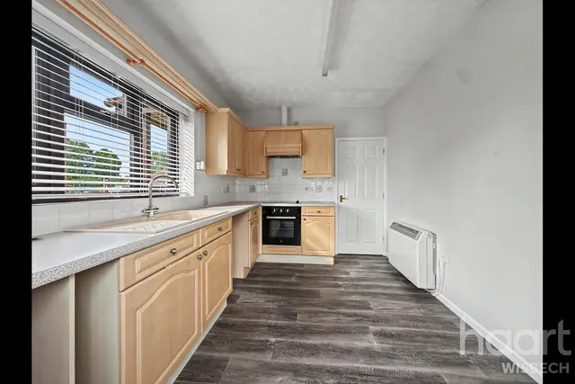 Churchfield Way, Wisbech St Mary, PE13, photo 2