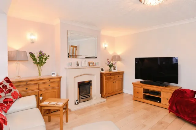 Cromwell Avenue, Cheshunt, EN7, photo 3